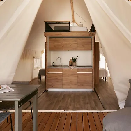 Кемпинг Wecamp